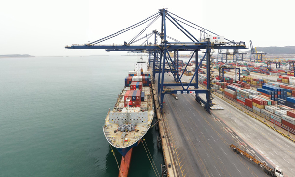 推动适合集装箱箱货物“散改集”运输，江苏内河最大集装箱船投运