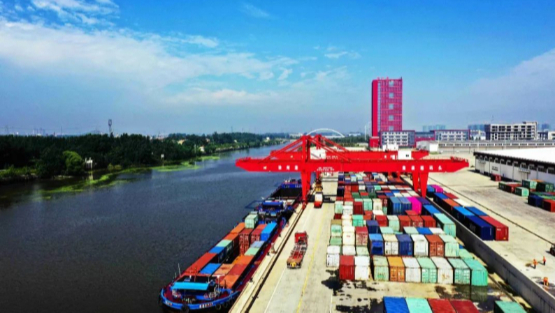 内贸海运集装箱幼柜能够装几多吨？