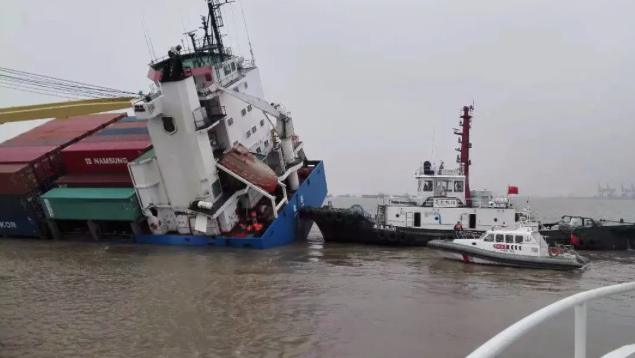 内河集装箱船也会超载？