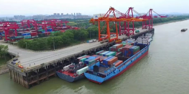 “赣沪通”鄱阳至九江到上海集装箱航路启航