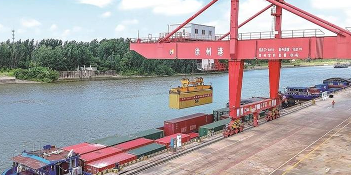 徐州至扬州到上海集装箱水运航路启用