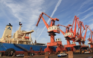 涓濊矾娴疯繍锛氬唴璐搁泦瑁呯杩愯緭鐨勬柊寮曟搸