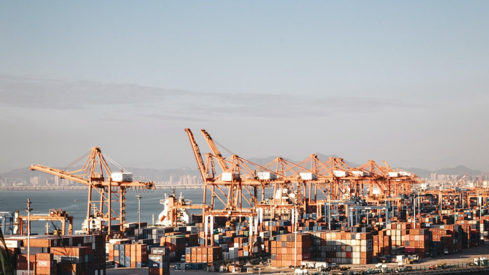 前三季度长江干线港口货物吞吐量预计超30亿吨